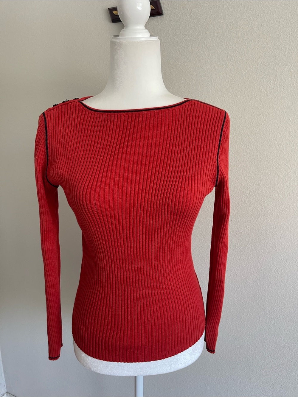 Ribbed Long-Sleeve Boatneck Top - Red